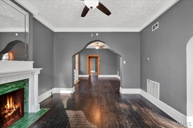 8215 Pennsylvania Avenue, St Louis, MO 63111