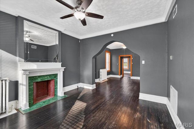 8215 Pennsylvania Avenue, St Louis, MO 63111