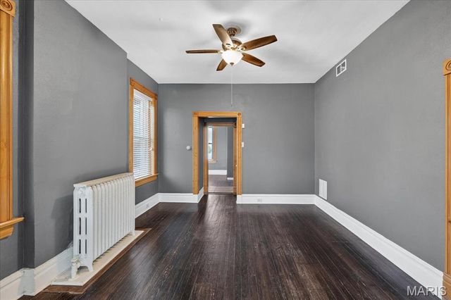 8215 Pennsylvania Avenue, St Louis, MO 63111