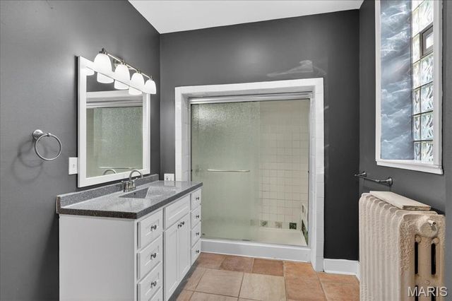 8215 Pennsylvania Avenue, St Louis, MO 63111
