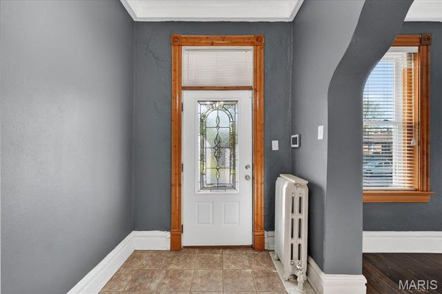 8215 Pennsylvania Avenue, St Louis, MO 63111