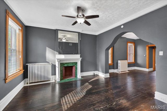 8215 Pennsylvania Avenue, St Louis, MO 63111