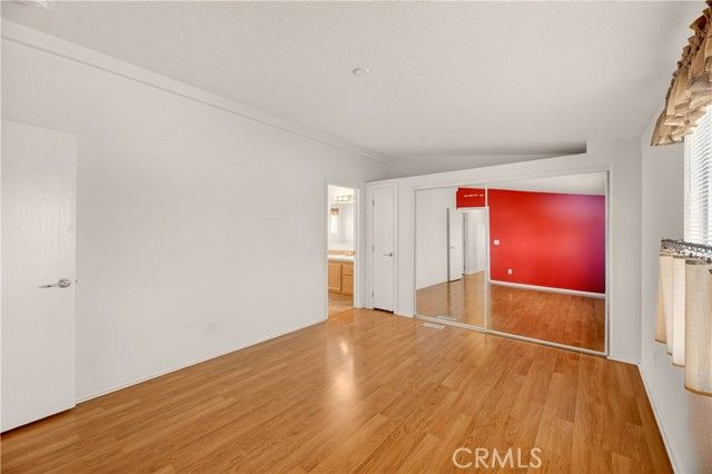 725 W Thornton 10, Hemet, CA 92543