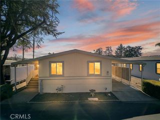 725 W Thornton 10, Hemet, CA 92543