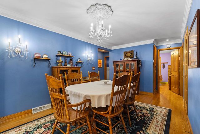 2141 S 105th STREET, West Allis, WI 53227