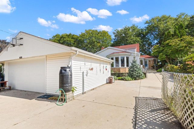 2141 S 105th STREET, West Allis, WI 53227