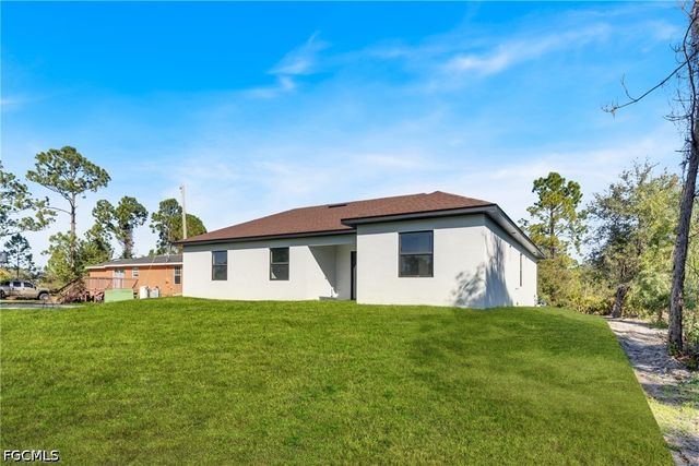 2909 9th ST W, Lehigh Acres, FL 33971