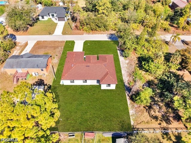 2909 9th ST W, Lehigh Acres, FL 33971
