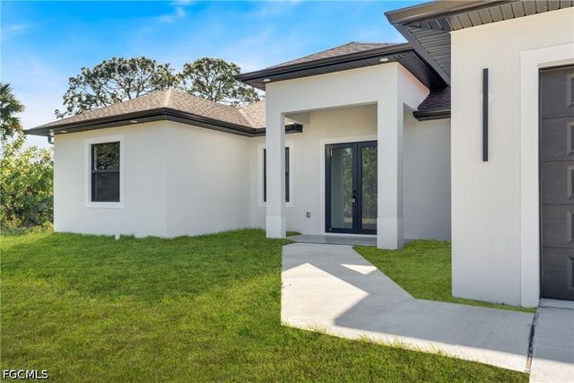 2909 9th ST W, Lehigh Acres, FL 33971