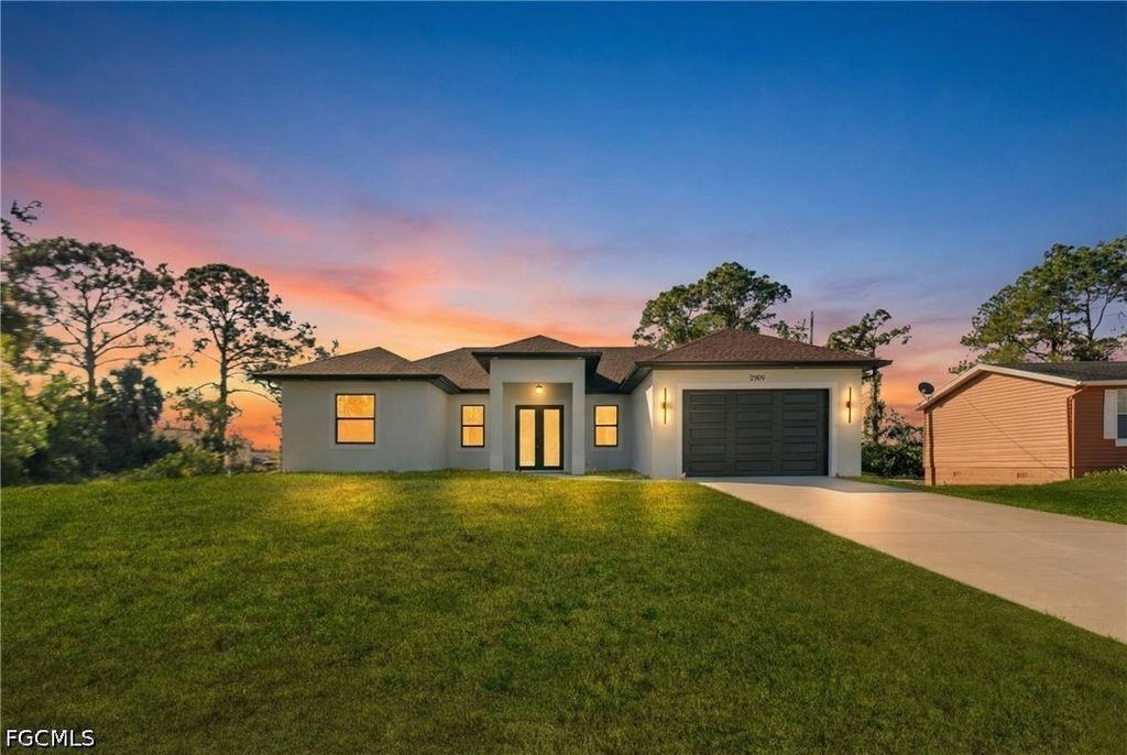 2909 9th ST W, Lehigh Acres, FL 33971