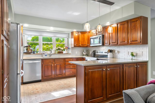 3119 Heather Lane, Columbus, IN 47203