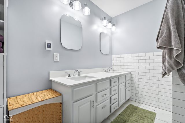 3119 Heather Lane, Columbus, IN 47203