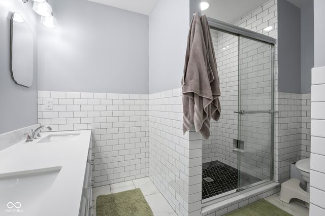 3119 Heather Lane, Columbus, IN 47203