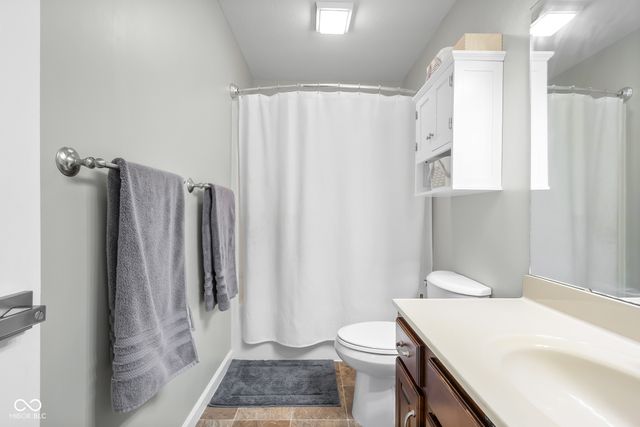 3119 Heather Lane, Columbus, IN 47203