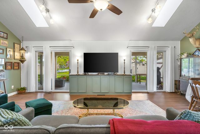 3119 Heather Lane, Columbus, IN 47203
