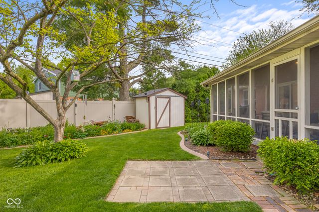 3119 Heather Lane, Columbus, IN 47203