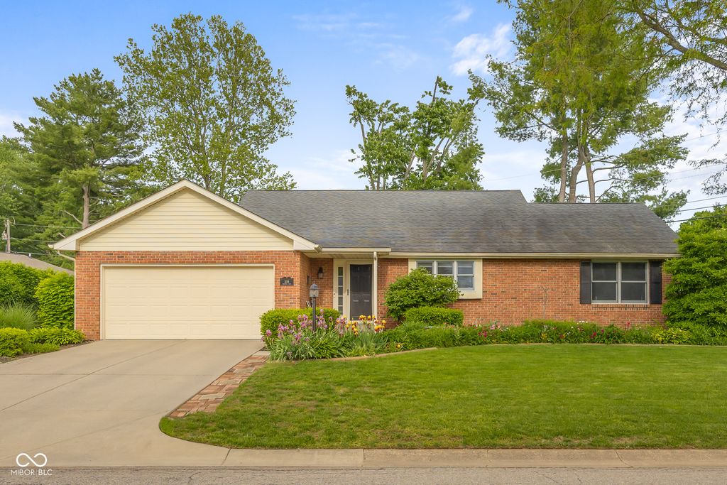 3119 Heather Lane, Columbus, IN 47203