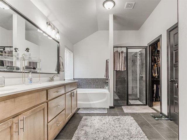 13239 Sawtooth Oak Drive, Choctaw, OK 73020