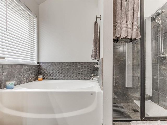 13239 Sawtooth Oak Drive, Choctaw, OK 73020