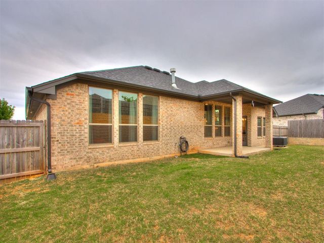13239 Sawtooth Oak Drive, Choctaw, OK 73020