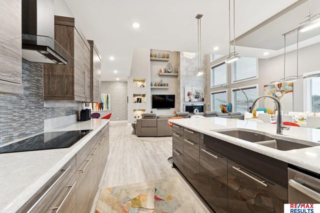 5702 S 234 Street, Elkhorn, NE 68022