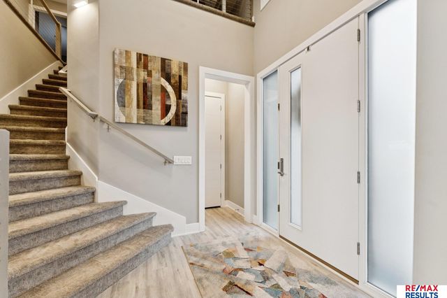 5702 S 234 Street, Elkhorn, NE 68022