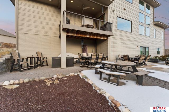 5702 S 234 Street, Elkhorn, NE 68022