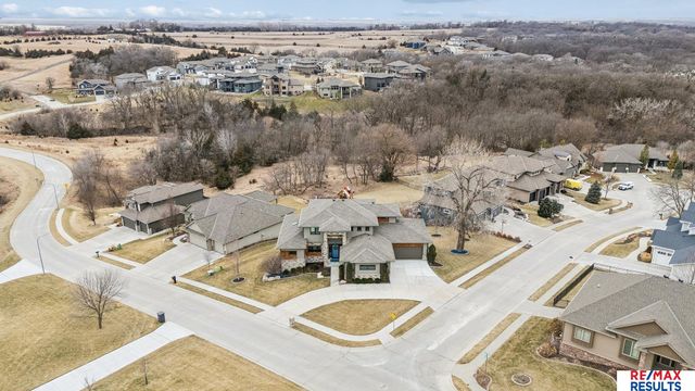 5702 S 234 Street, Elkhorn, NE 68022