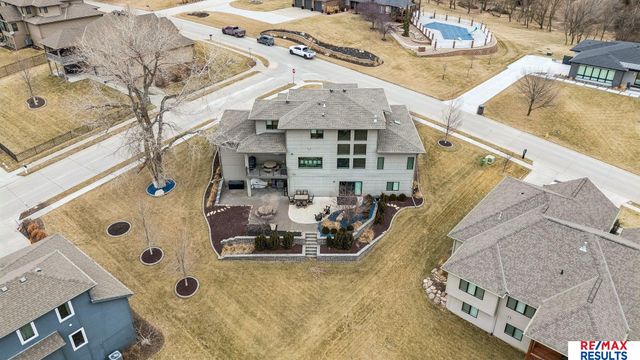 5702 S 234 Street, Elkhorn, NE 68022