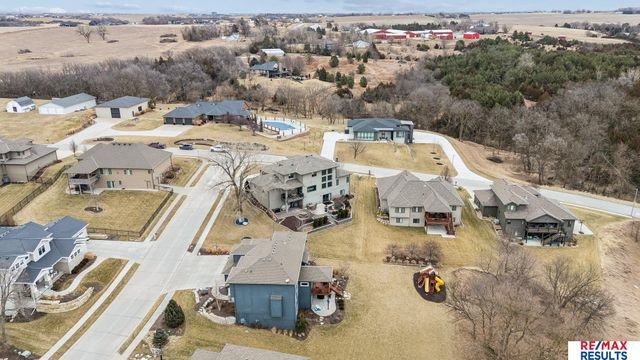 5702 S 234 Street, Elkhorn, NE 68022
