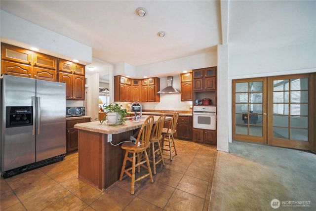 181 E Elaine Place, Belfair, WA 98528