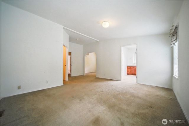 181 E Elaine Place, Belfair, WA 98528