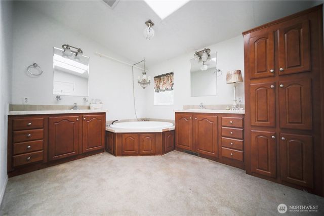 181 E Elaine Place, Belfair, WA 98528