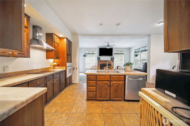 181 E Elaine Place, Belfair, WA 98528