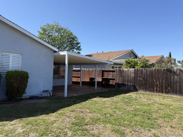11293 Linares St., San Diego, CA 92129