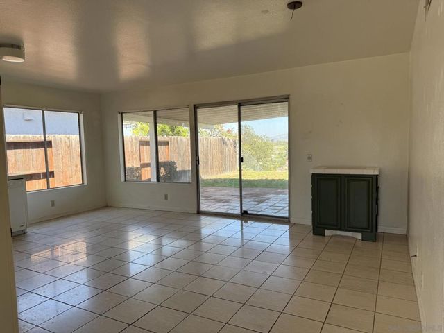 11293 Linares St., San Diego, CA 92129