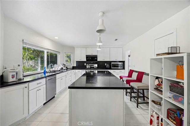 1738 N Winona, Walnut, CA 91789