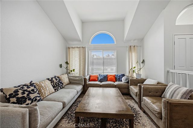 1738 N Winona, Walnut, CA 91789