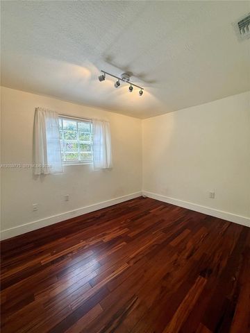 4456 SW 10th Street, Miami, FL 33134