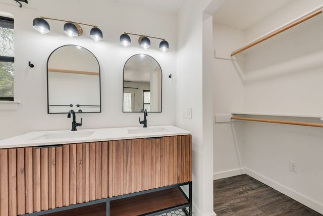 284 Pleasant Hill Lane, Holly Lake Ranch, TX 75765