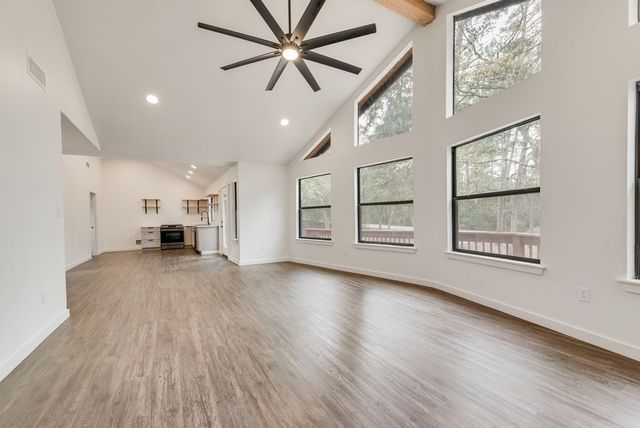 284 Pleasant Hill Lane, Holly Lake Ranch, TX 75765