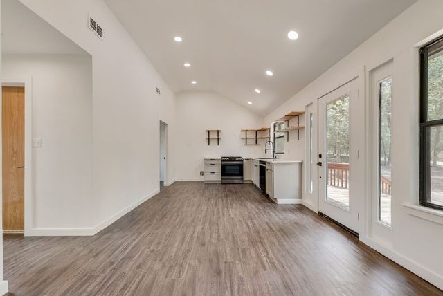 284 Pleasant Hill Lane, Holly Lake Ranch, TX 75765