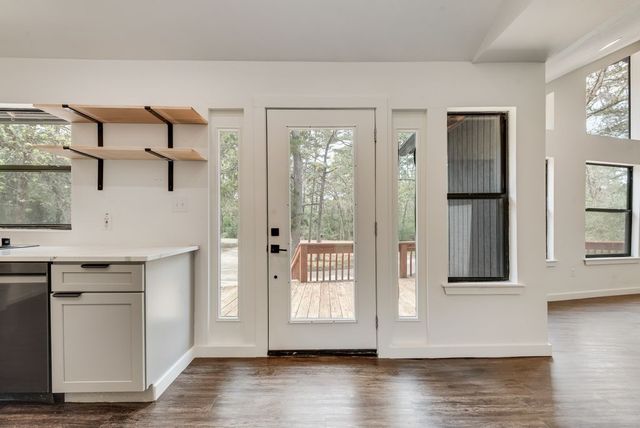 284 Pleasant Hill Lane, Holly Lake Ranch, TX 75765