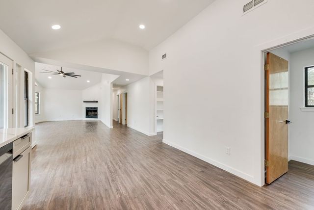 284 Pleasant Hill Lane, Holly Lake Ranch, TX 75765