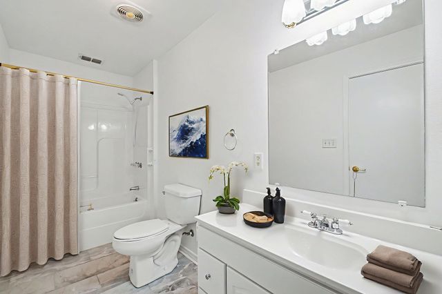 1720 Greenwood LN, Kingsland, TX 78639