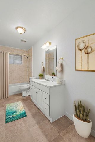 1720 Greenwood LN, Kingsland, TX 78639