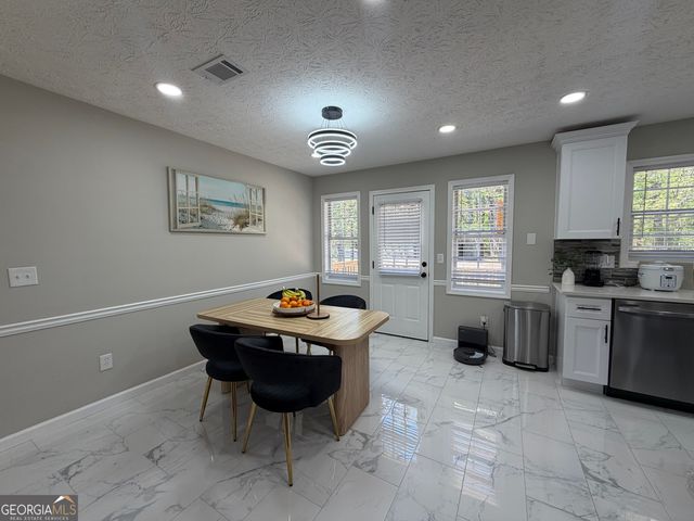 934 Bay Ridge Drive, Lawrenceville, GA 30045