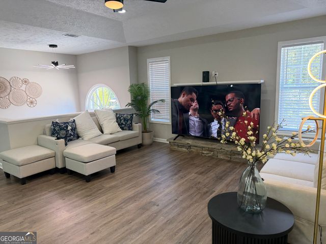 934 Bay Ridge Drive, Lawrenceville, GA 30045