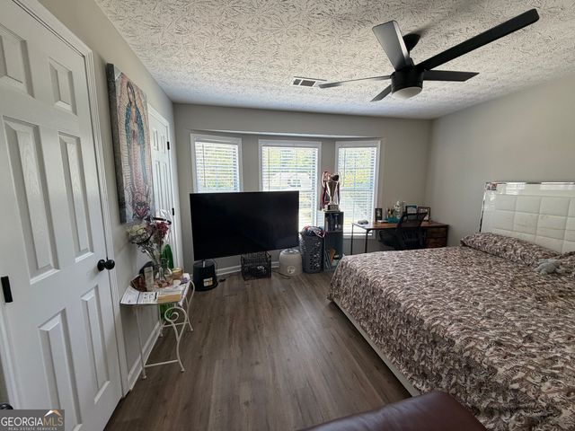 934 Bay Ridge Drive, Lawrenceville, GA 30045