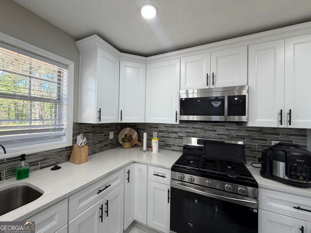 934 Bay Ridge Drive, Lawrenceville, GA 30045